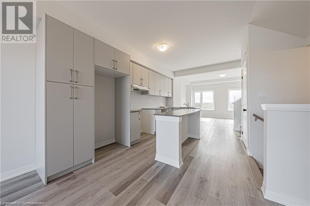 155 Equestrian Way Unit# 98, Cambridge, Ontario  N3E 0E8 - Photo 18 - 40683583