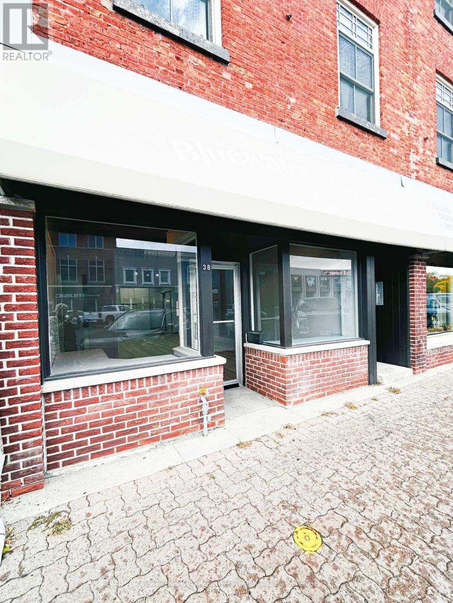 38 WEST STREET, Goderich, Ontario