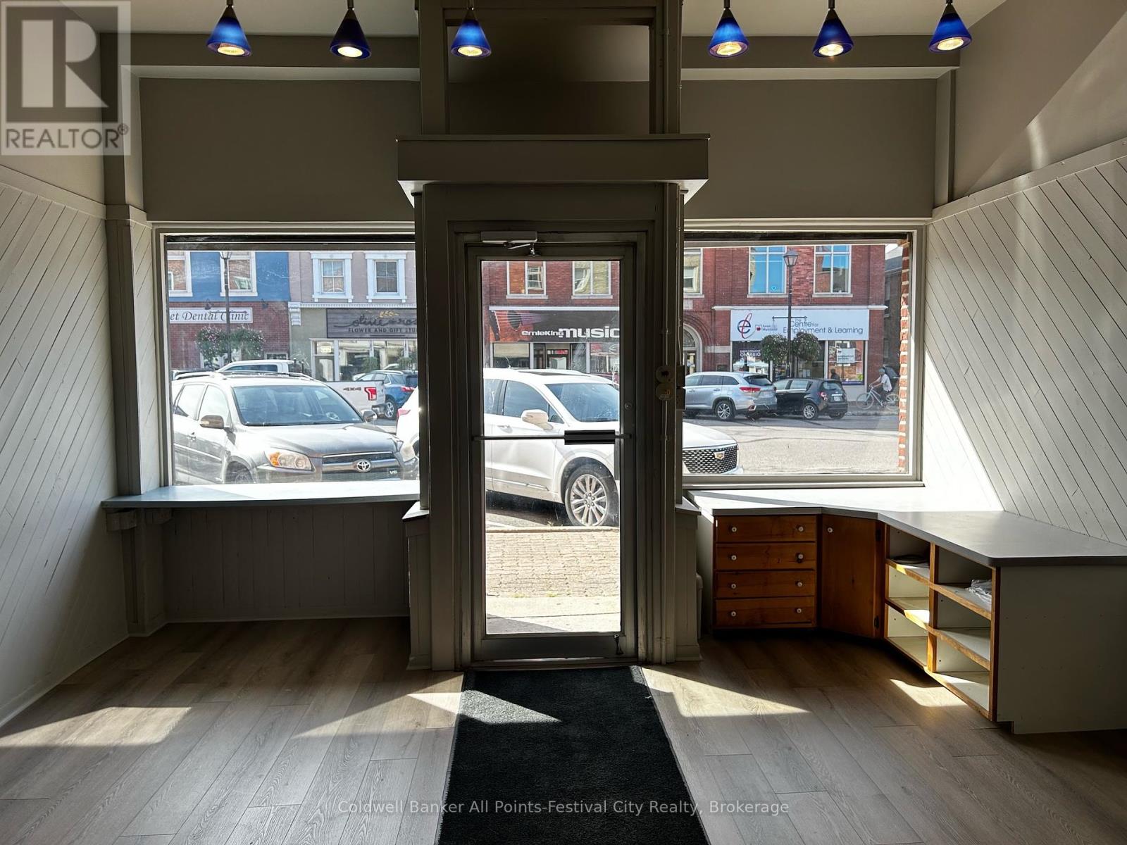 38 West Street, Goderich, Ontario  N7A 2K3 - Photo 2 - X11888948