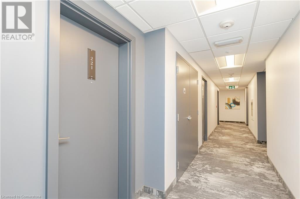 457 Plains Road E Unit# 221, Burlington, Ontario  L7T 2E2 - Photo 5 - 40684664