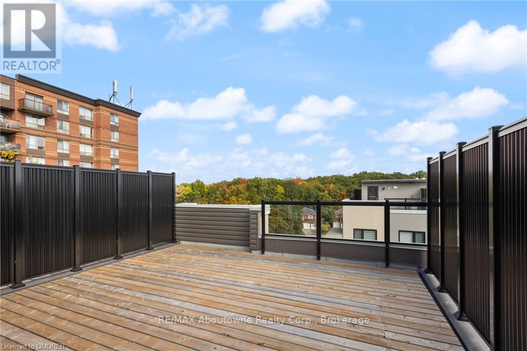 16 - 3562 Colonial Drive, Mississauga, Ontario  L5L 0C1 - Photo 22 - W10404407