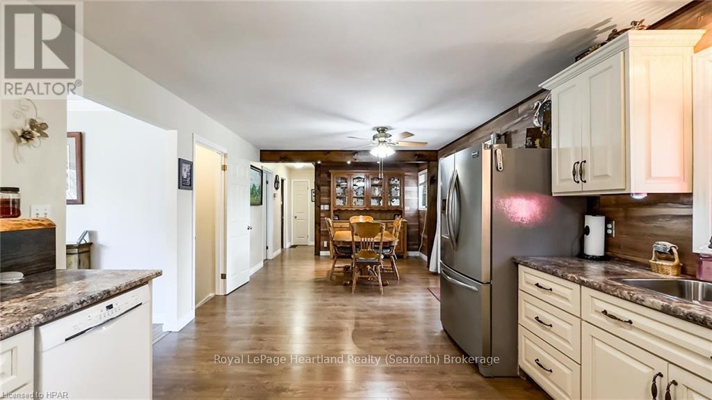 30 North St, Huron East, Ontario  N0K 1G0 - Photo 3 - X10781082