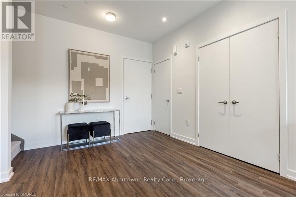 16 - 3562 Colonial Drive, Mississauga, Ontario  L5L 0C1 - Photo 4 - W10404407