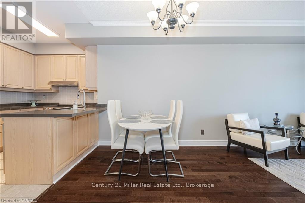 3013 - 25 Kingsbridge Gardens Circle, Mississauga, Ontario  L5R 4B1 - Photo 13 - W10404409