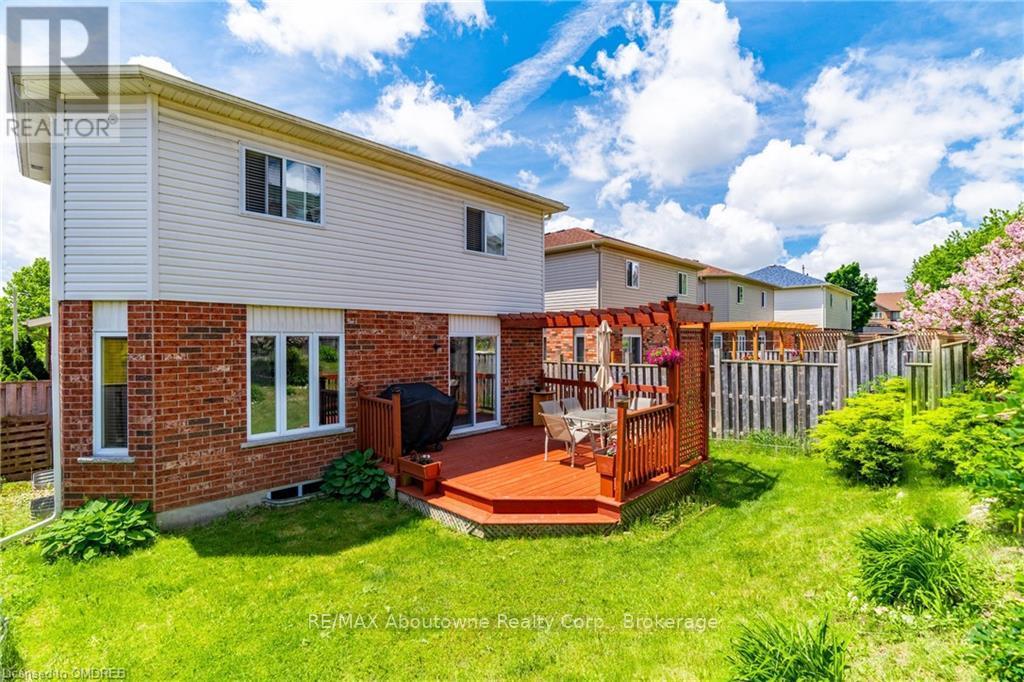 12 Zecca Drive, Guelph, Ontario  N1L 1T1 - Photo 35 - X10422895