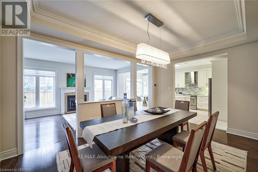 211 Sixteen Mile Drive, Oakville, Ontario  L6M 0T8 - Photo 19 - W10404478