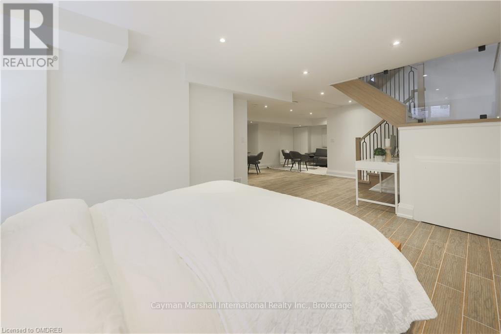 1207 Lorne Park Road, Mississauga (Lorne Park), Ontario  L5H 3A7 - Photo 24 - W10404542