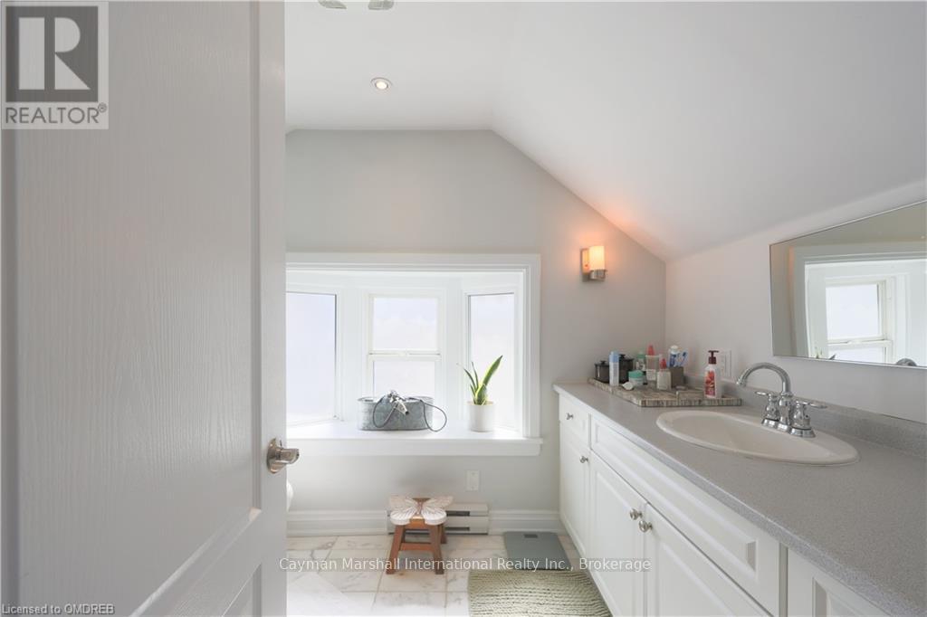 1207 Lorne Park Road, Mississauga (Lorne Park), Ontario  L5H 3A7 - Photo 32 - W10404542