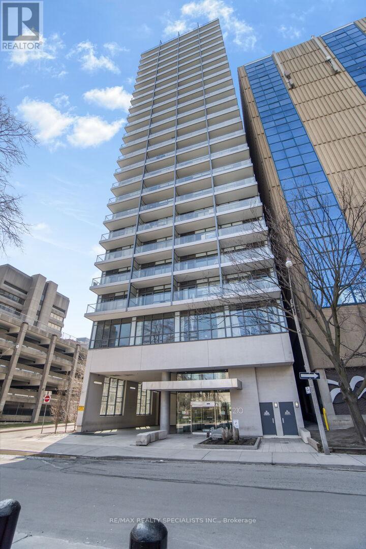 605 - 210 Simcoe Street, Toronto, Ontario  M5T 0A9 - Photo 2 - C11889074