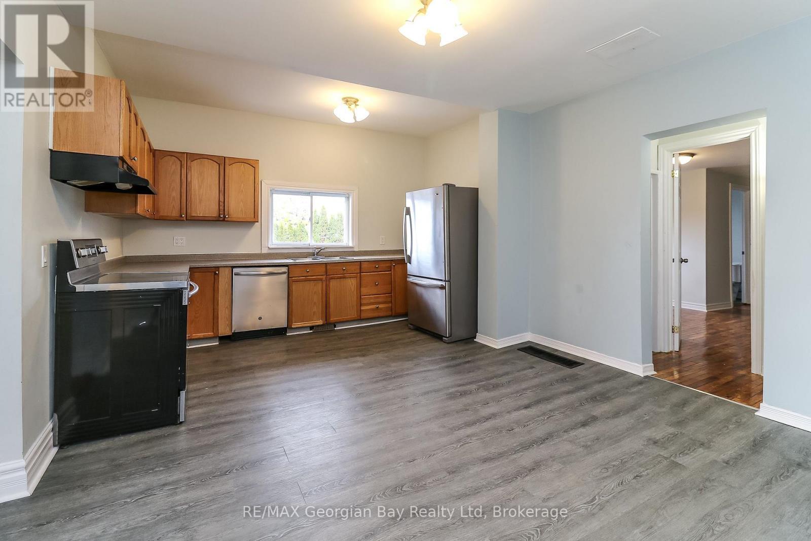 347 Midland Avenue, Midland, Ontario  L4R 3K8 - Photo 10 - S11889071