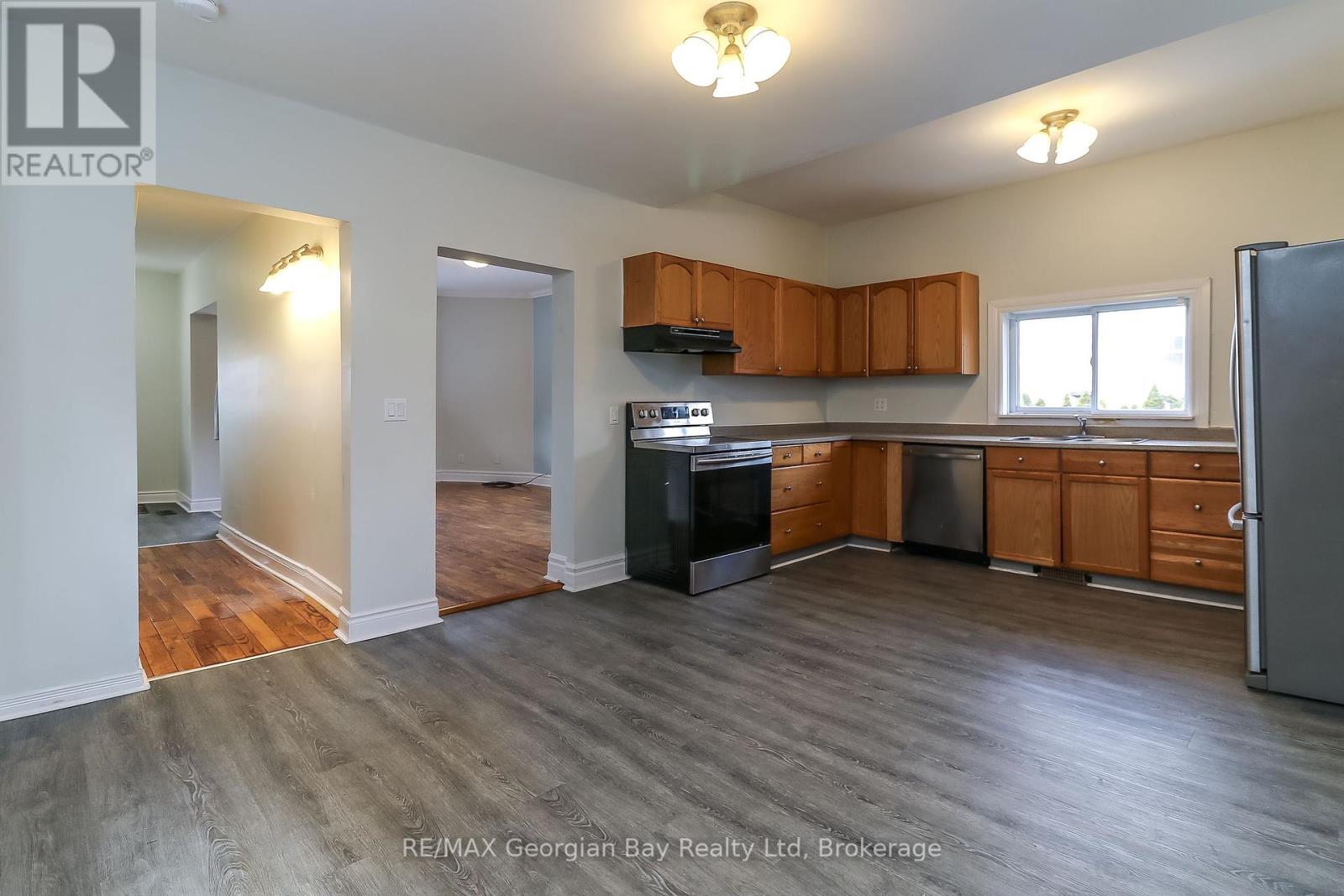 347 Midland Avenue, Midland, Ontario  L4R 3K8 - Photo 11 - S11889071