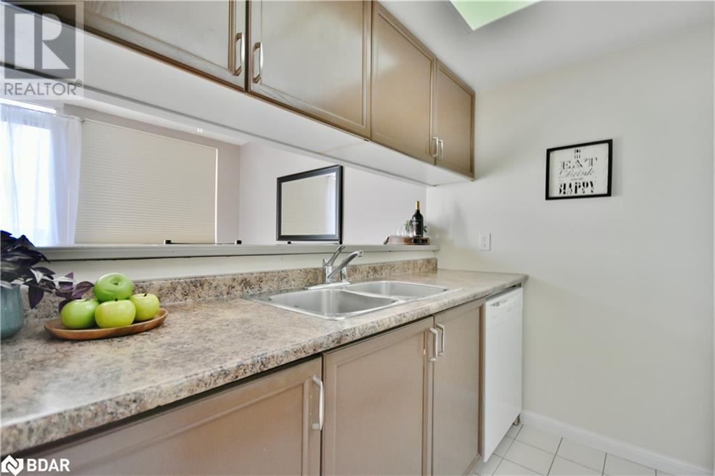 75 Ellen Street Unit# 1201, Barrie, Ontario  L4N 7R6 - Photo 13 - 40684466