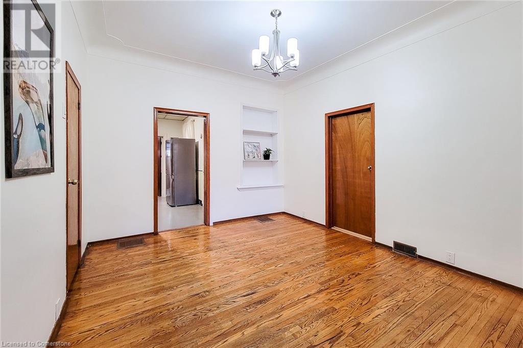 185 East Avenue N, Hamilton, Ontario  L8L 5J1 - Photo 6 - 40684192