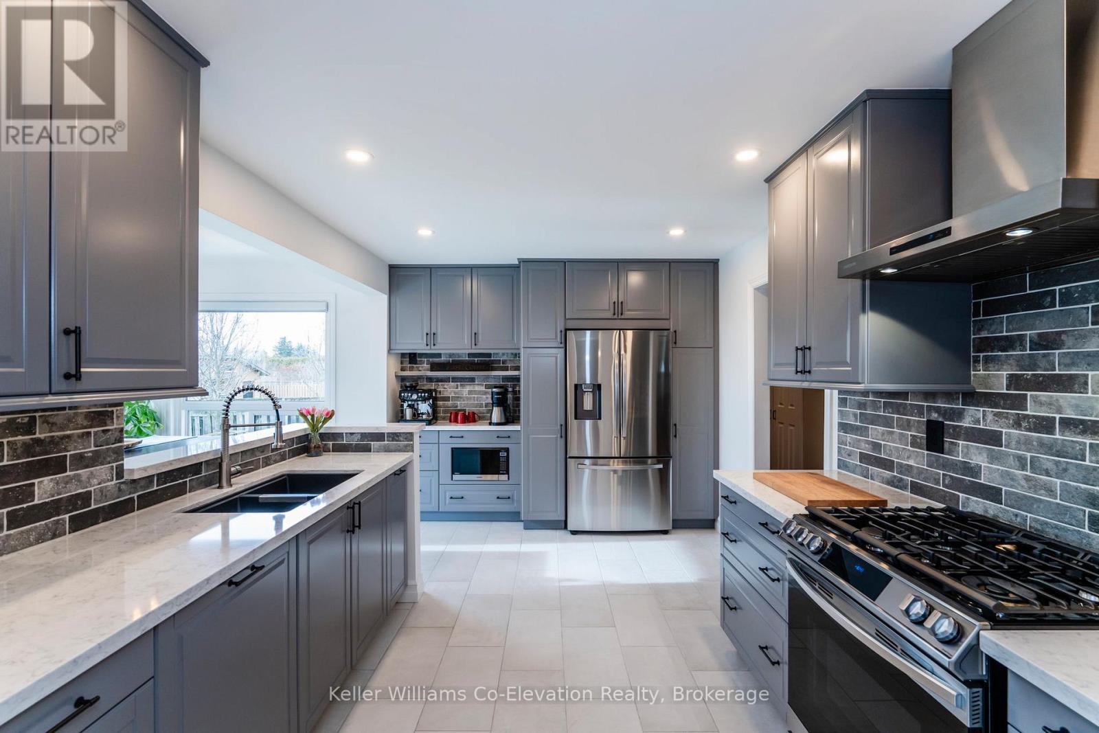 2145 Hughes Drive, Innisfil, Ontario  L0L 1R0 - Photo 6 - N11888842