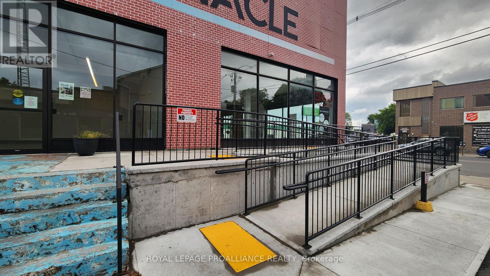 360 Pinnacle Street, Belleville, Ontario  K8N 3B4 - Photo 2 - X11889227