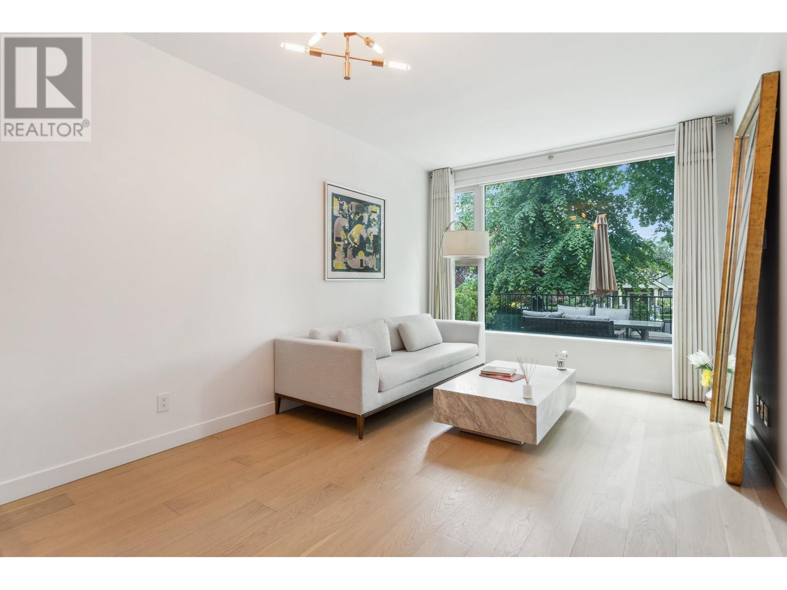 Property at 1577 W 57TH AVENUE image 3