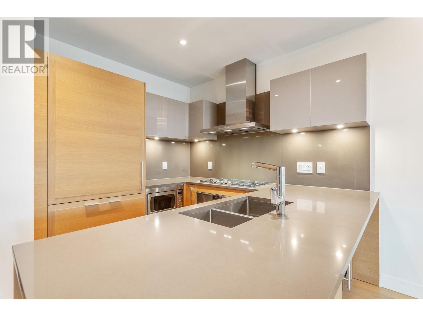 1577 W 57th Avenue, Vancouver, British Columbia  V6P 0H7 - Photo 8 - R2949963