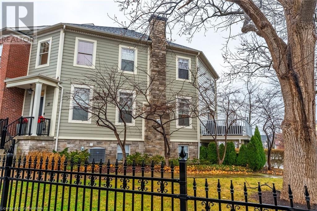 27 WILLOW BANK Common, St. Catharines, Ontario