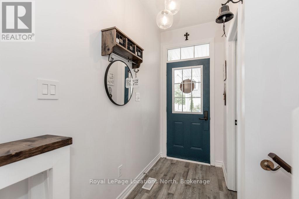 29 Berkshire Avenue, Wasaga Beach, Ontario  L9Z 0G3 - Photo 3 - S11889184