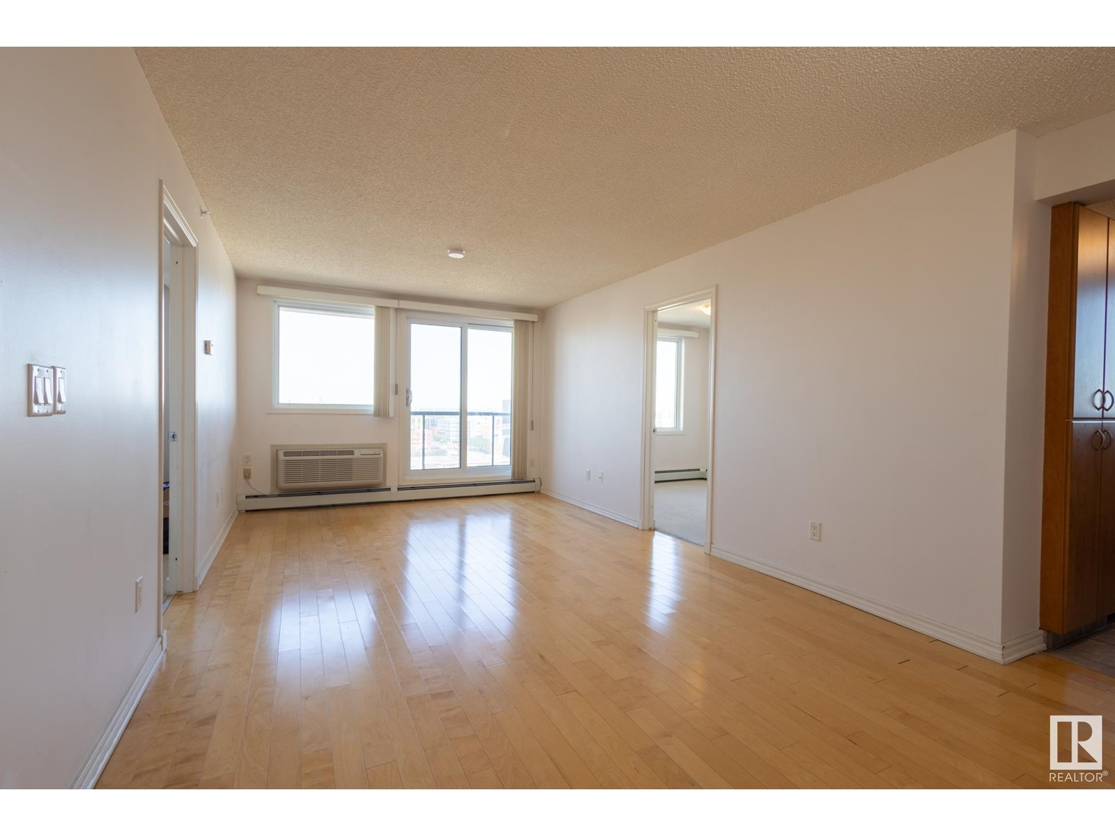 #1501 10303 105 St Nw, Edmonton, Alberta  T5J 5G3 - Photo 11 - E4415758