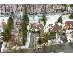 15 TREEGROVE CIRCLE, Aurora, Ontario