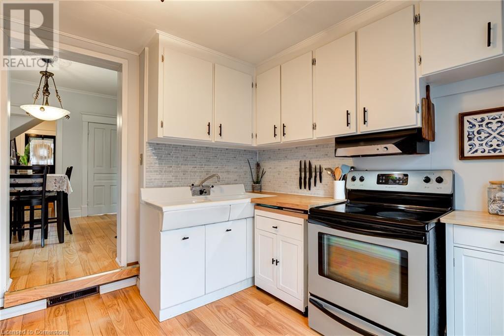 37 Roseview Avenue, Cambridge, Ontario  N1R 4A8 - Photo 18 - 40684369