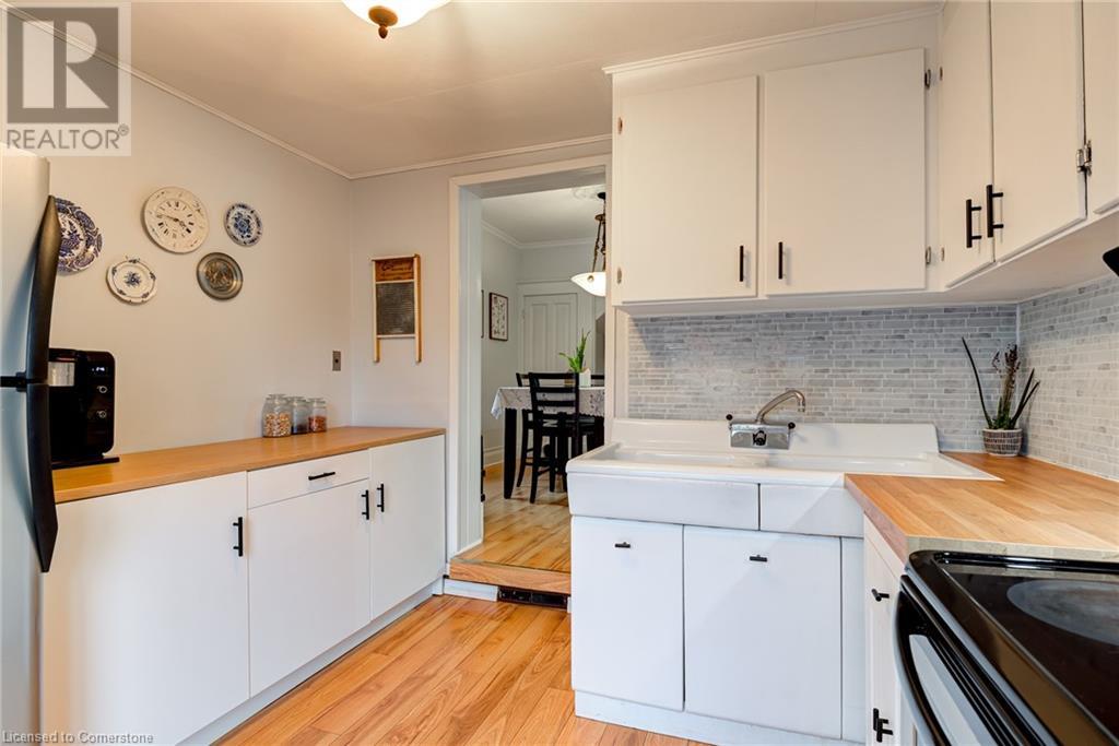 37 Roseview Avenue, Cambridge, Ontario  N1R 4A8 - Photo 19 - 40684369