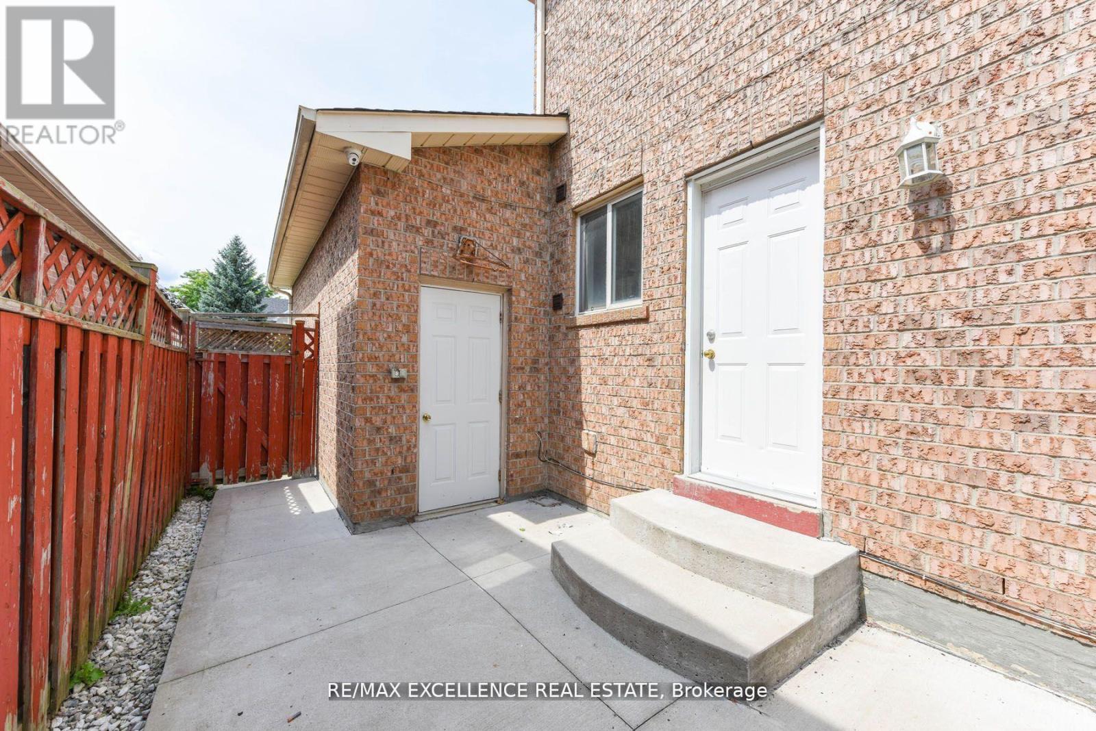 61 Drinkwater Road, Brampton, Ontario  L6Y 4T8 - Photo 32 - W11889259