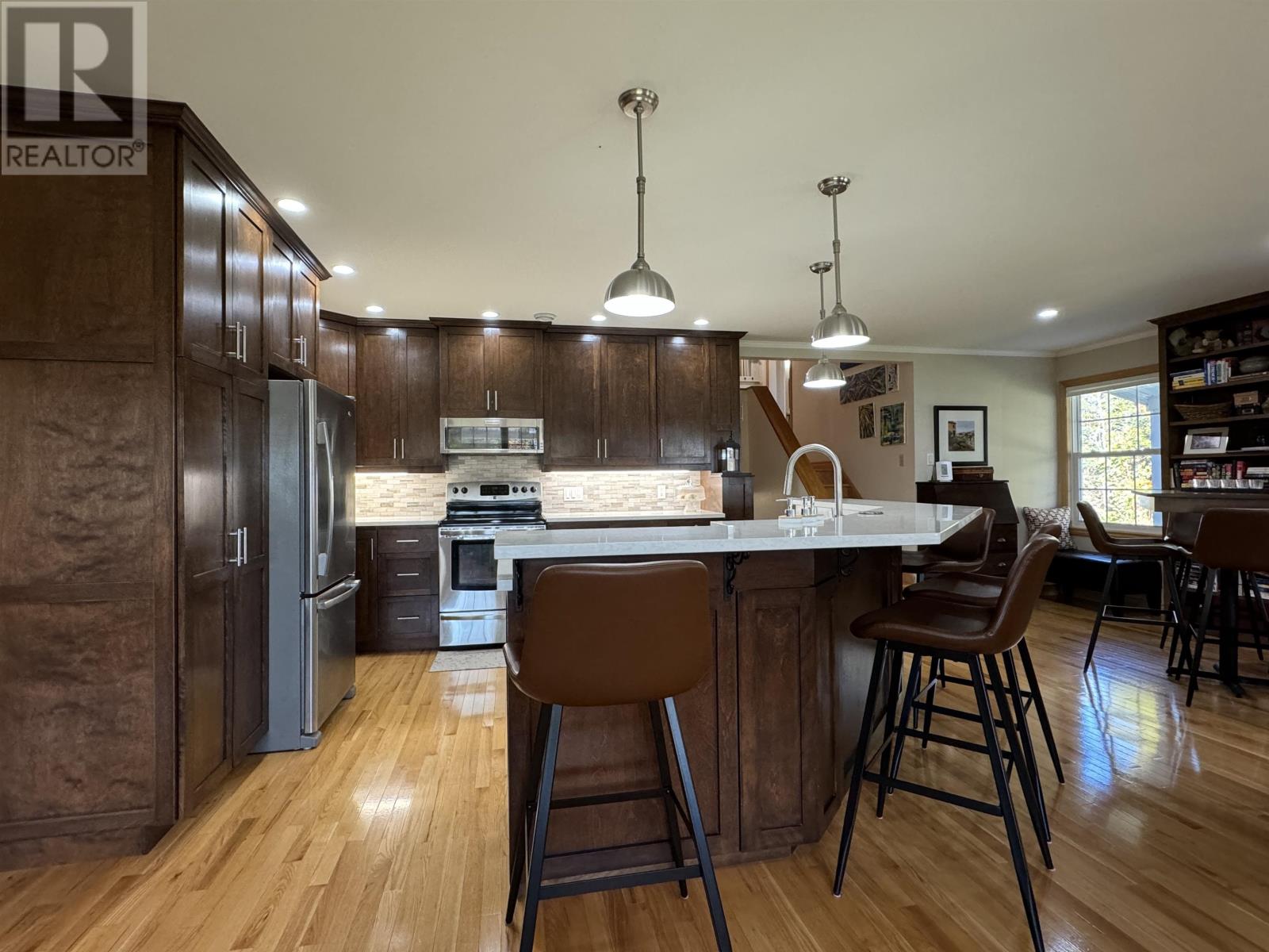Property at 795 CANADA Road image 4