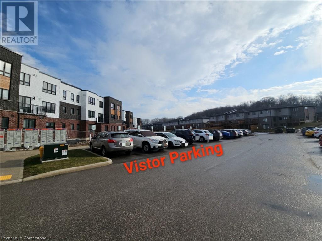 235 Chapel Hill Drive Unit# 16, Kitchener, Ontario  N2R 1N3 - Photo 3 - 40682787