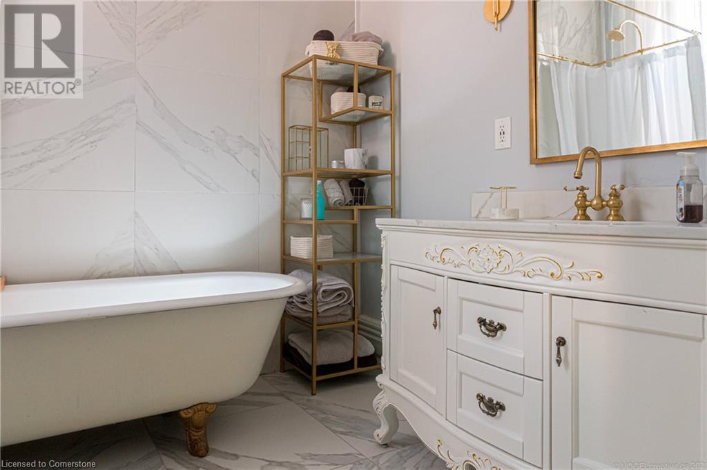 347 Queen Street S, Hamilton, Ontario  L8P 3T8 - Photo 16 - 40684661