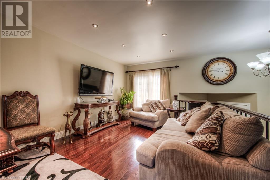 16 Mcguiness Drive, Brantford, Ontario  N3T 6M5 - Photo 7 - 40684127