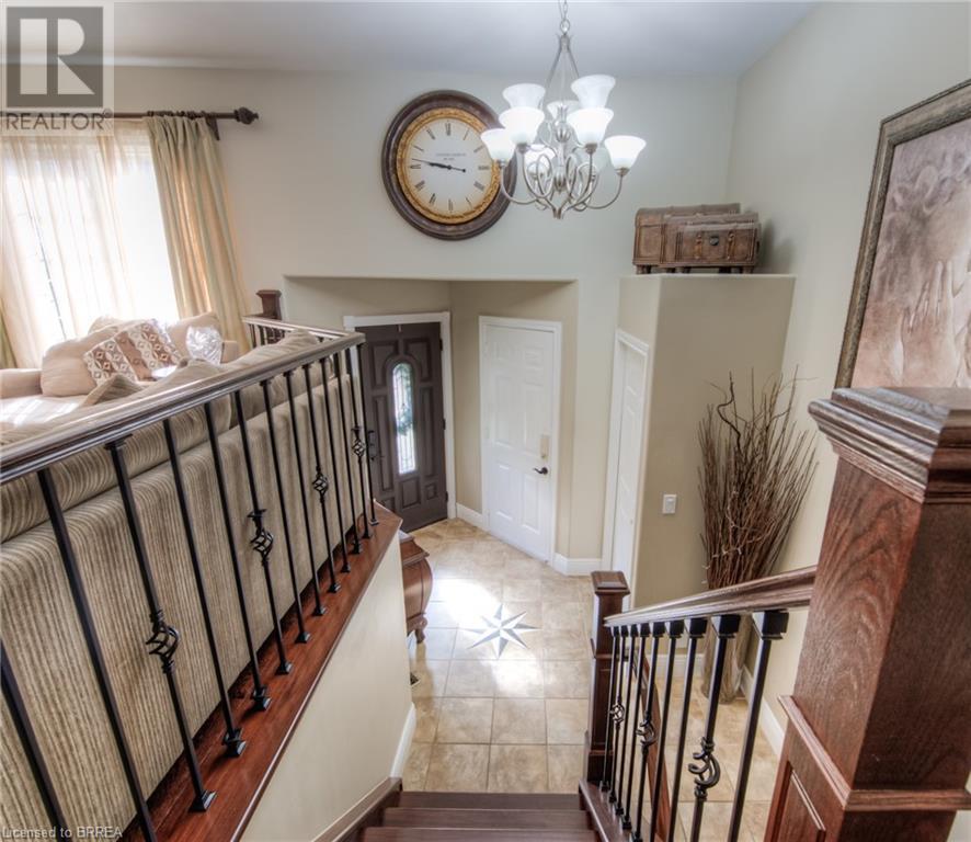 16 Mcguiness Drive, Brantford, Ontario  N3T 6M5 - Photo 5 - 40684127