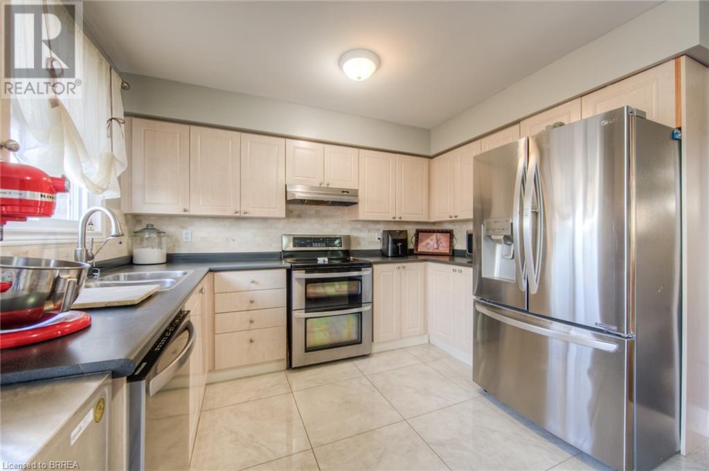 16 Mcguiness Drive, Brantford, Ontario  N3T 6M5 - Photo 14 - 40684127