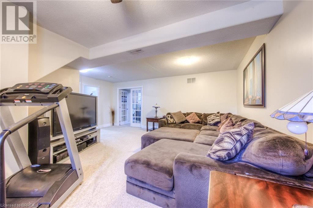 16 Mcguiness Drive, Brantford, Ontario  N3T 6M5 - Photo 27 - 40684127