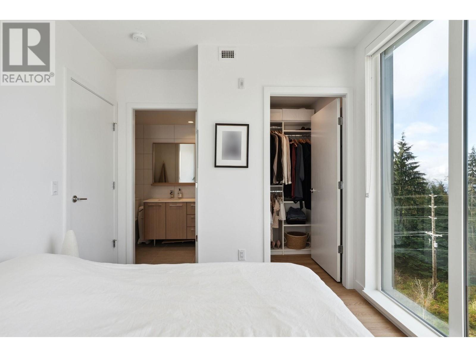 Listing Picture 17 of 40 : 407 9580 TOWER ROAD, Burnaby / 本拿比 - 魯藝地產 Yvonne Lu Group - MLS Medallion Club Member