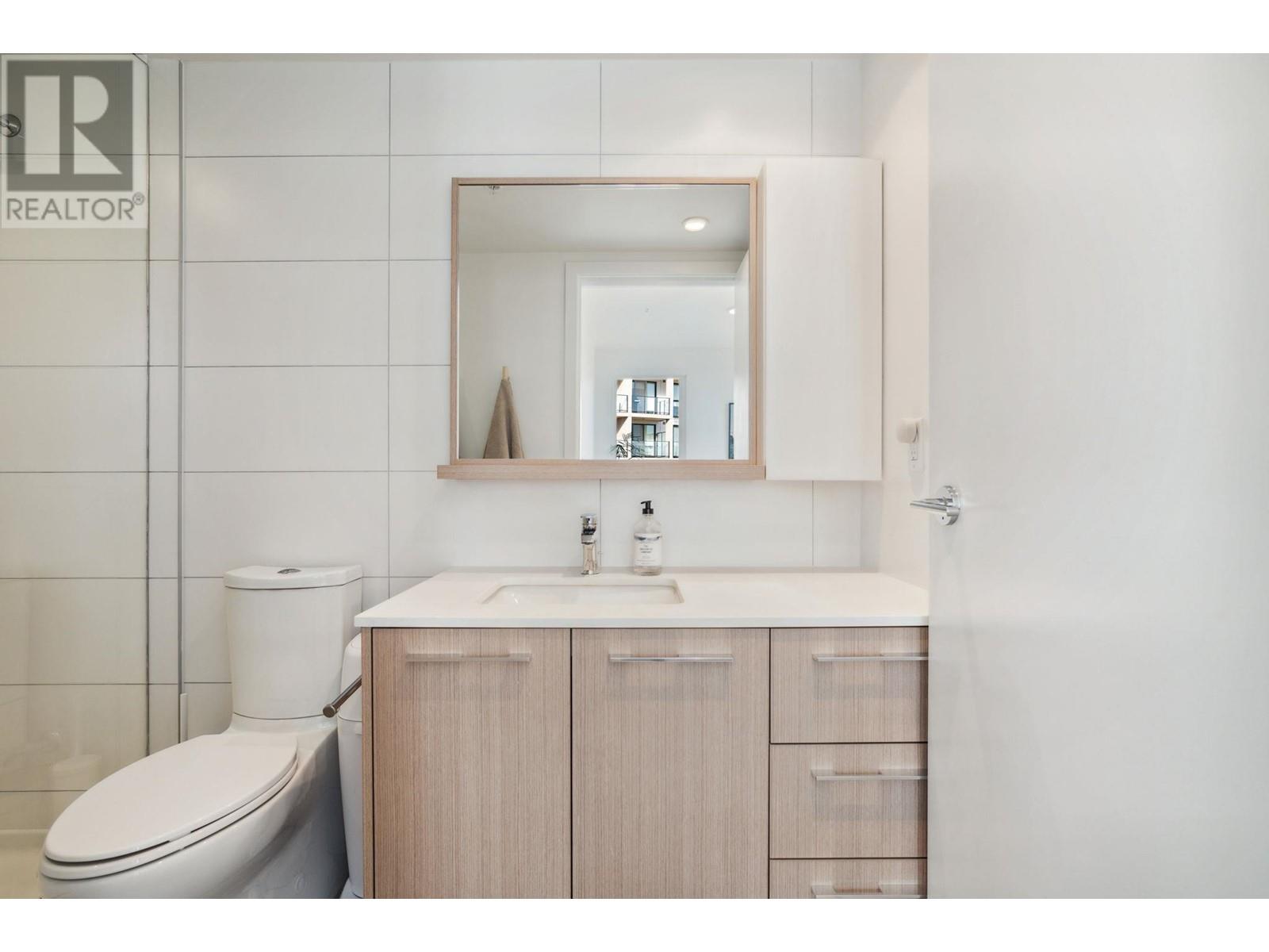 Listing Picture 19 of 40 : 407 9580 TOWER ROAD, Burnaby / 本拿比 - 魯藝地產 Yvonne Lu Group - MLS Medallion Club Member