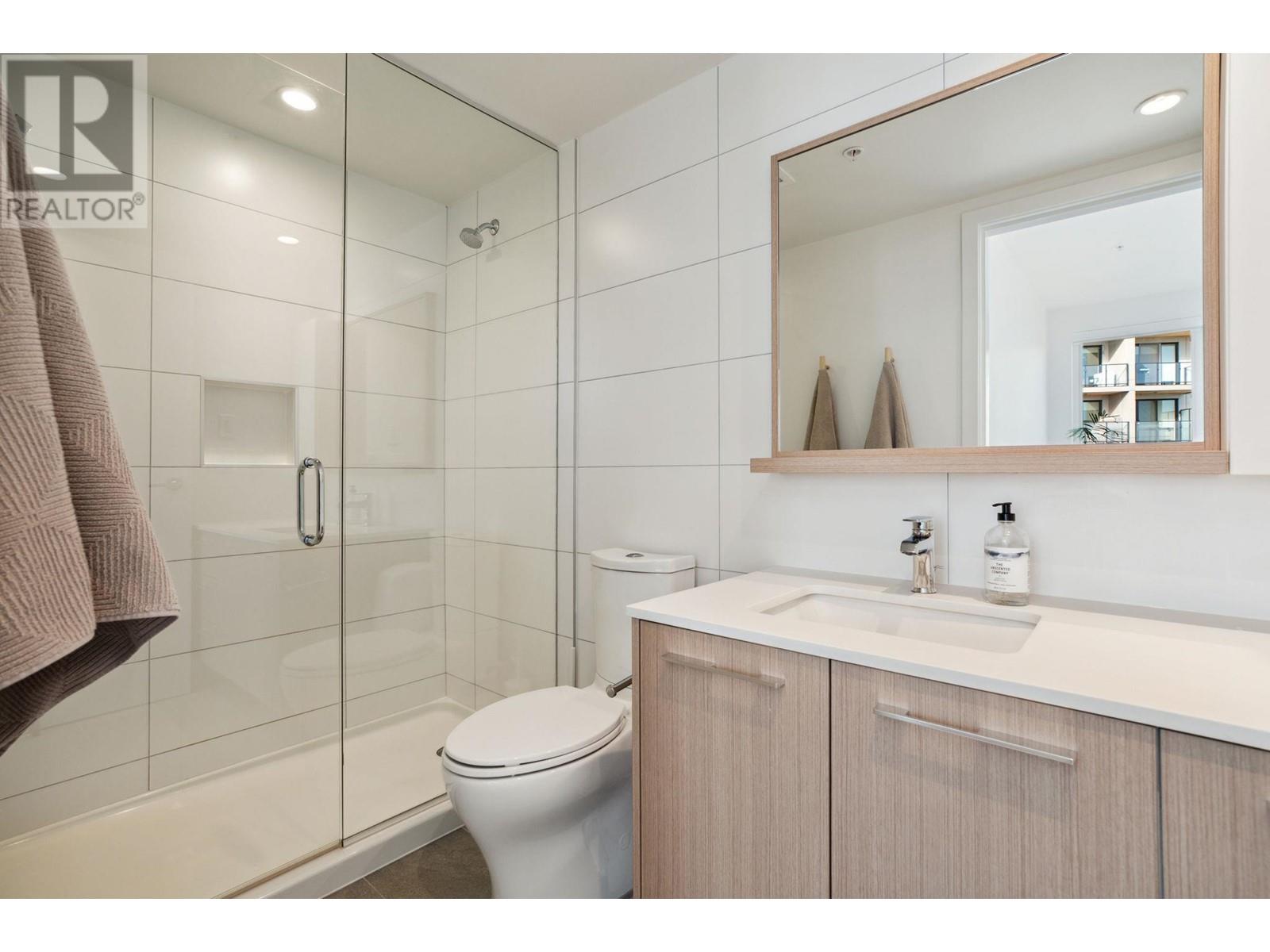 Listing Picture 20 of 40 : 407 9580 TOWER ROAD, Burnaby / 本拿比 - 魯藝地產 Yvonne Lu Group - MLS Medallion Club Member