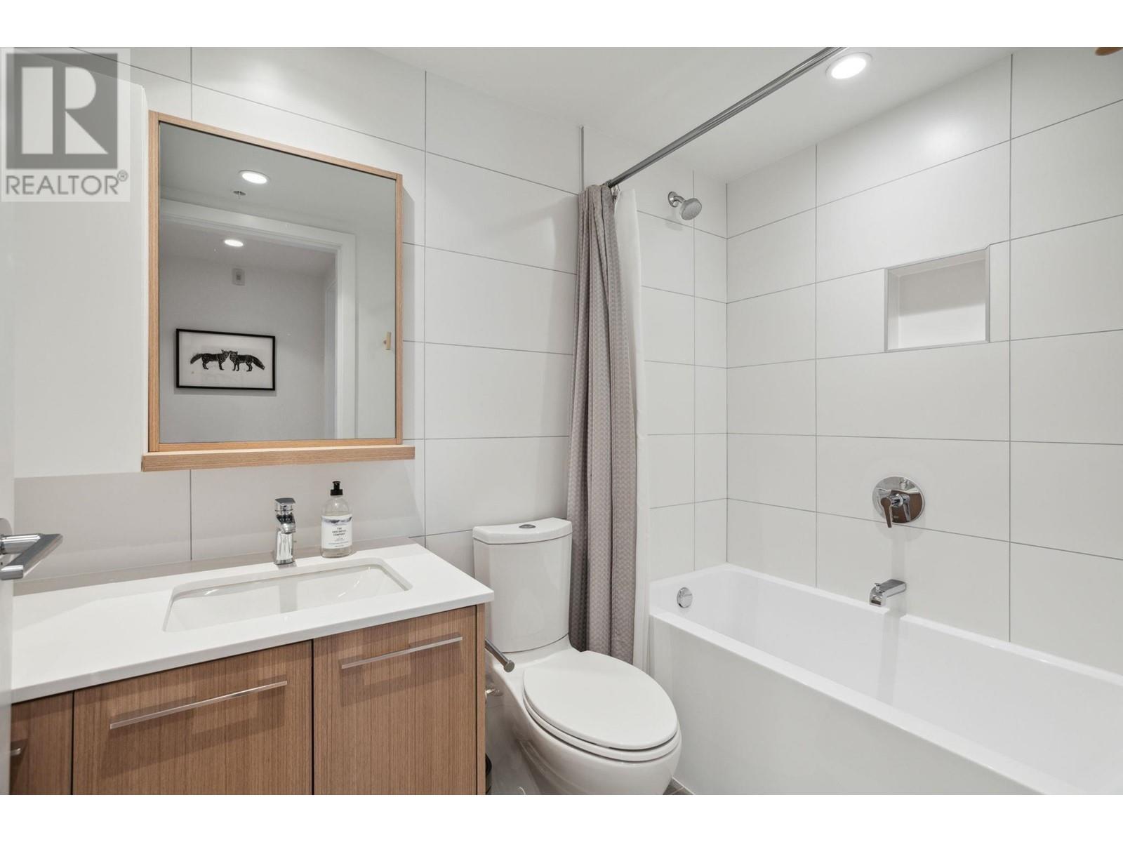 Listing Picture 23 of 40 : 407 9580 TOWER ROAD, Burnaby / 本拿比 - 魯藝地產 Yvonne Lu Group - MLS Medallion Club Member