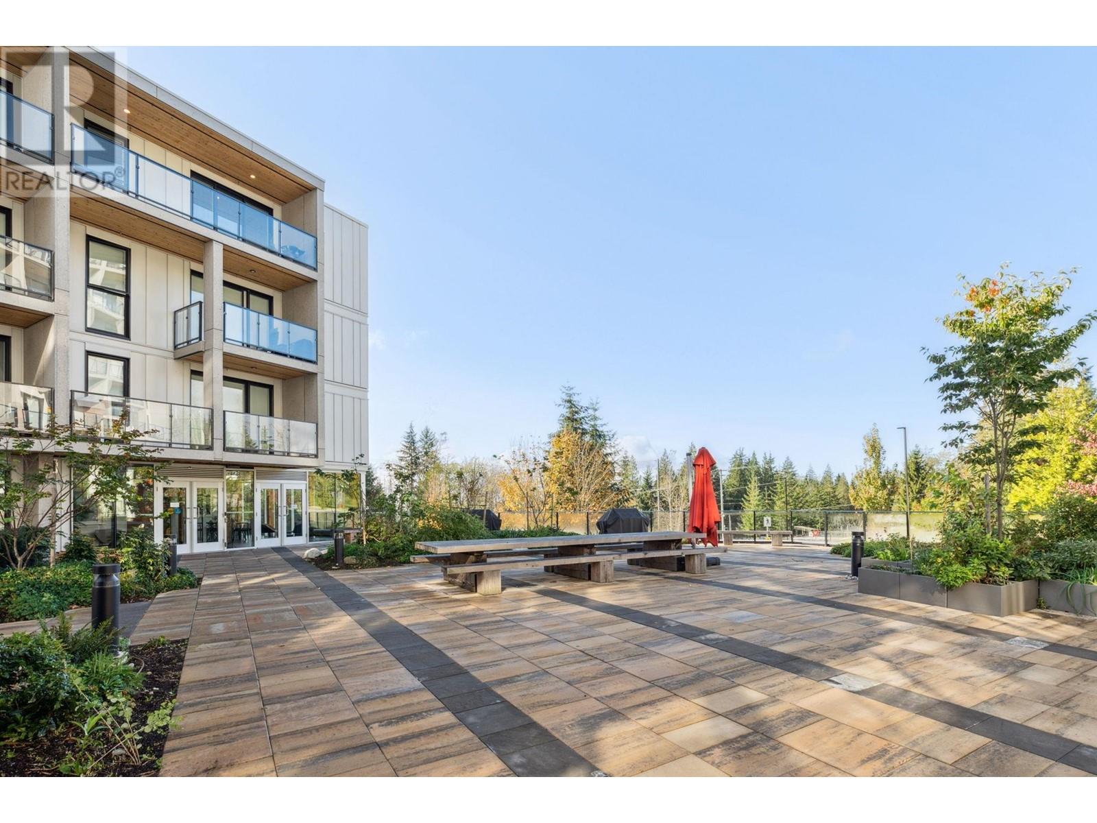 Listing Picture 34 of 40 : 407 9580 TOWER ROAD, Burnaby / 本拿比 - 魯藝地產 Yvonne Lu Group - MLS Medallion Club Member