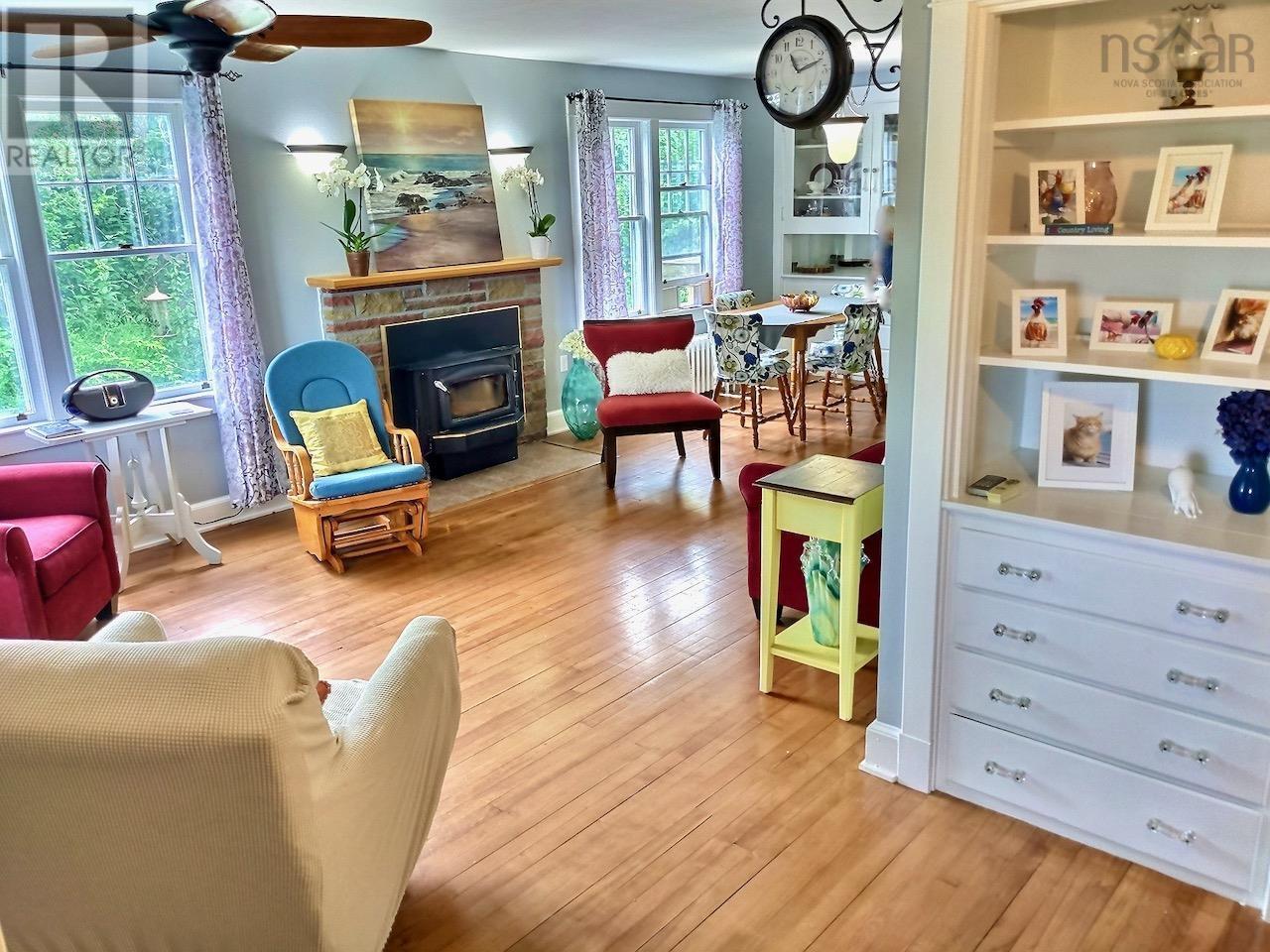 Property at 1429 Highway 341 image 3
