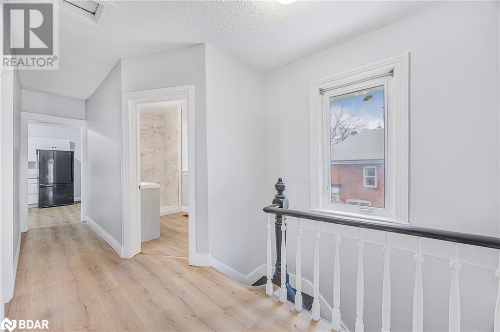 66 Matchedash Street S, Orillia, Ontario  L3V 4W5 - Photo 5 - 40684620