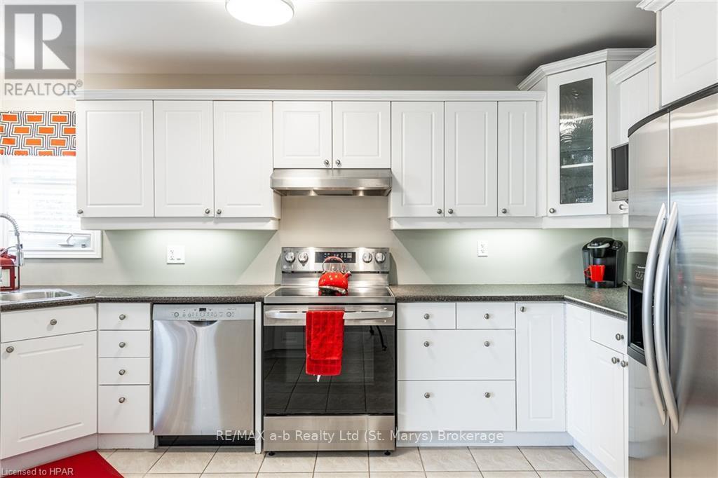 55 Stoneridge Boulevard, St. Marys, Ontario  N4X 1A1 - Photo 11 - X10781163
