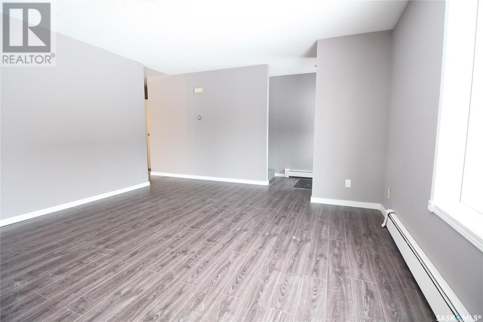 1202 Windover Avenue, Moosomin, Saskatchewan  S0G 3N0 - Photo 2 - SK990512