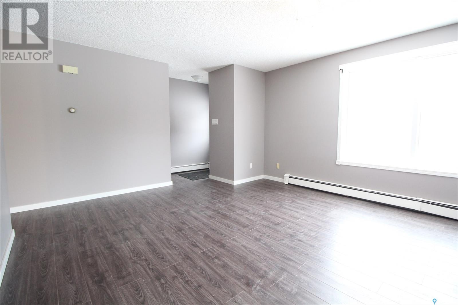 1202 Windover Avenue, Moosomin, Saskatchewan  S0G 3N0 - Photo 3 - SK990512
