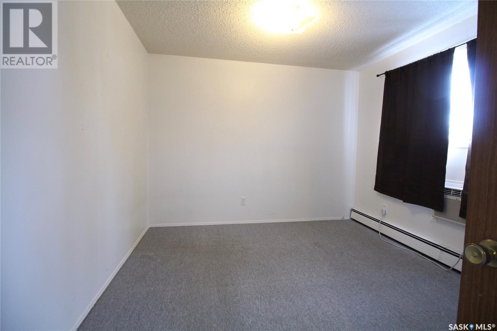 1202 Windover Avenue, Moosomin, Saskatchewan  S0G 3N0 - Photo 6 - SK990512