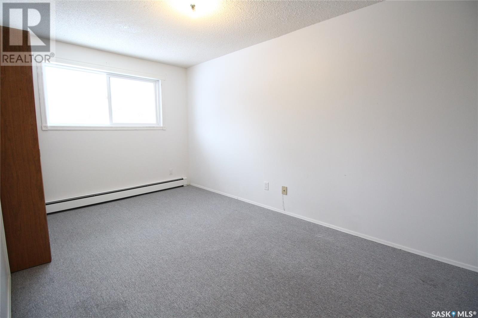 1202 Windover Avenue, Moosomin, Saskatchewan  S0G 3N0 - Photo 7 - SK990512