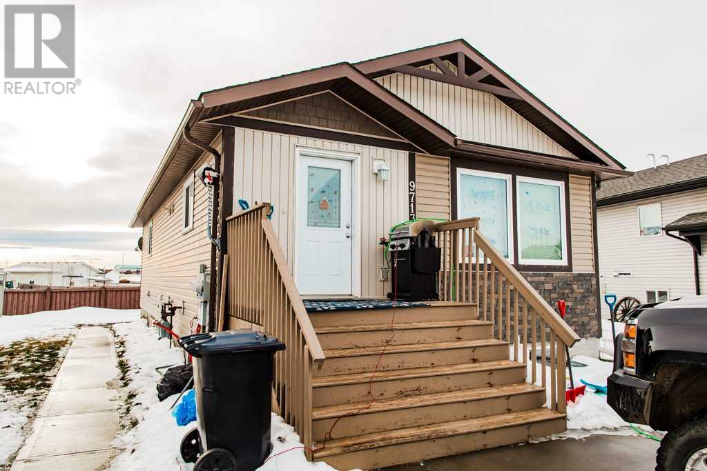 9713 112 Avenue, clairmont, Alberta