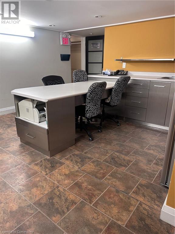 58 King Street Unit# D, Hamilton, Ontario  L8H 1G6 - Photo 2 - XH4182199