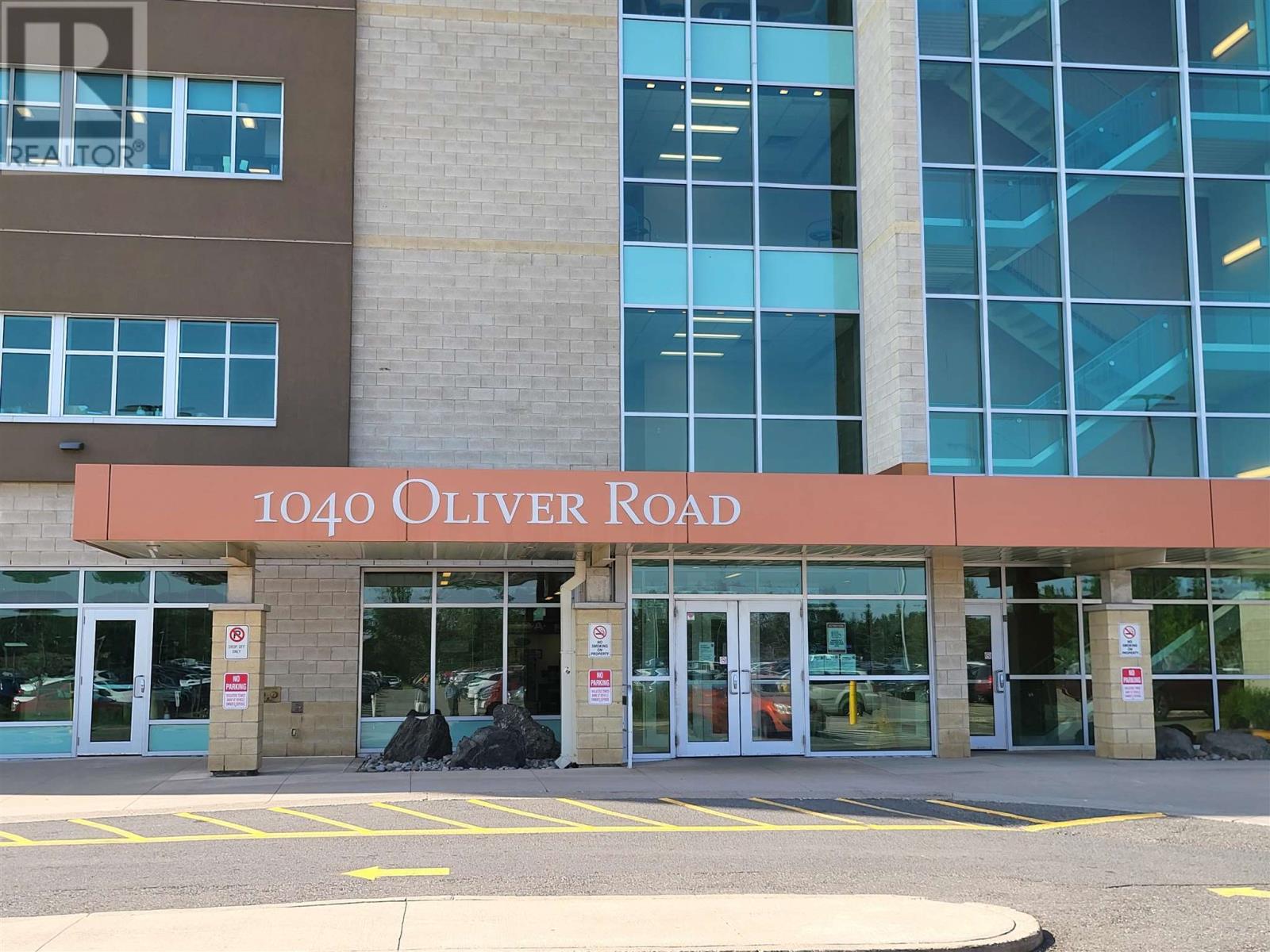 1040 Oliver Rd, Thunder Bay, Ontario  P7B 7A5 - Photo 8 - TB243243